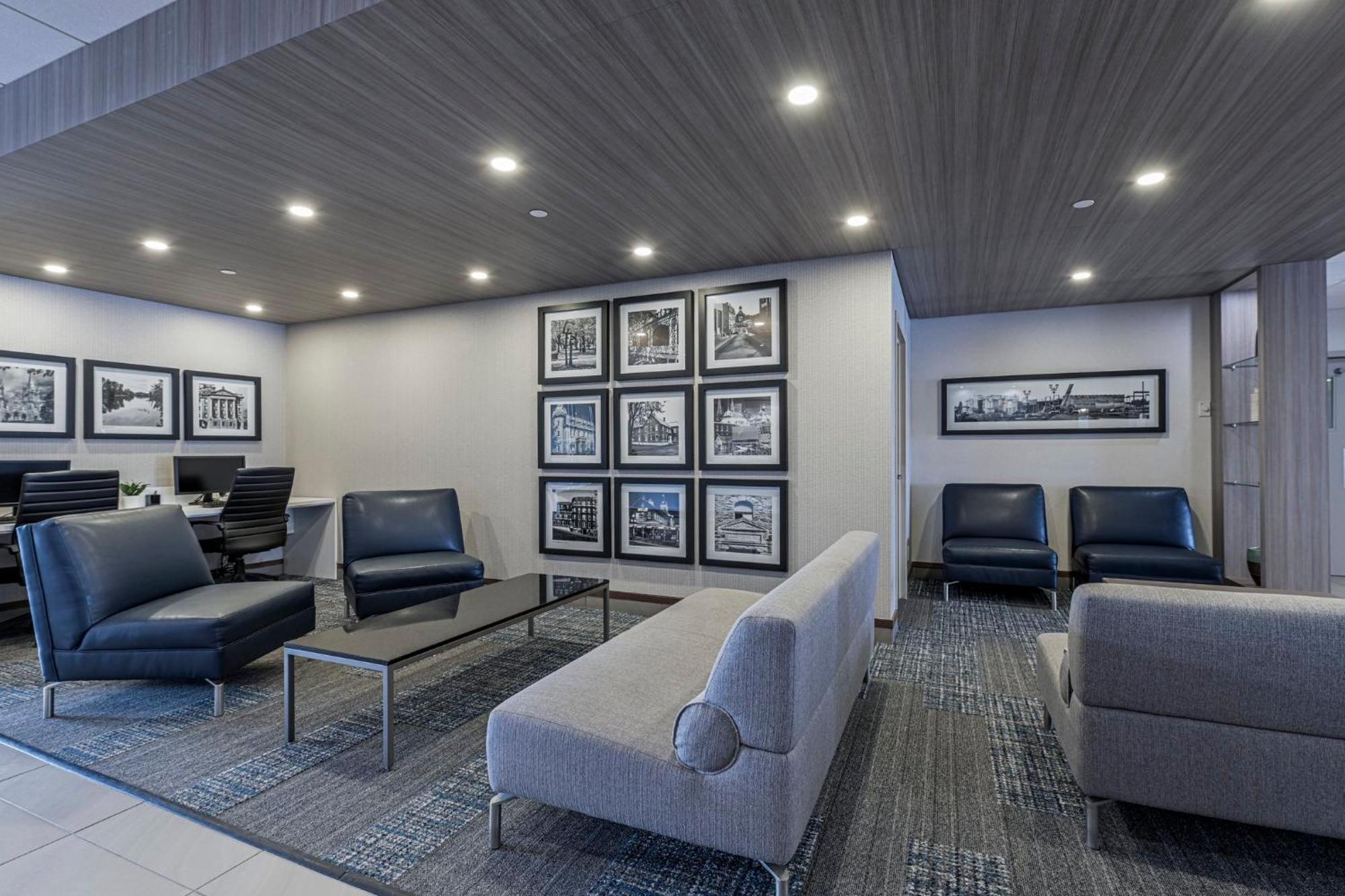 Holiday Inn Express Hotel & Suites Saint - Hyacinthe By Ihg Esterno foto
