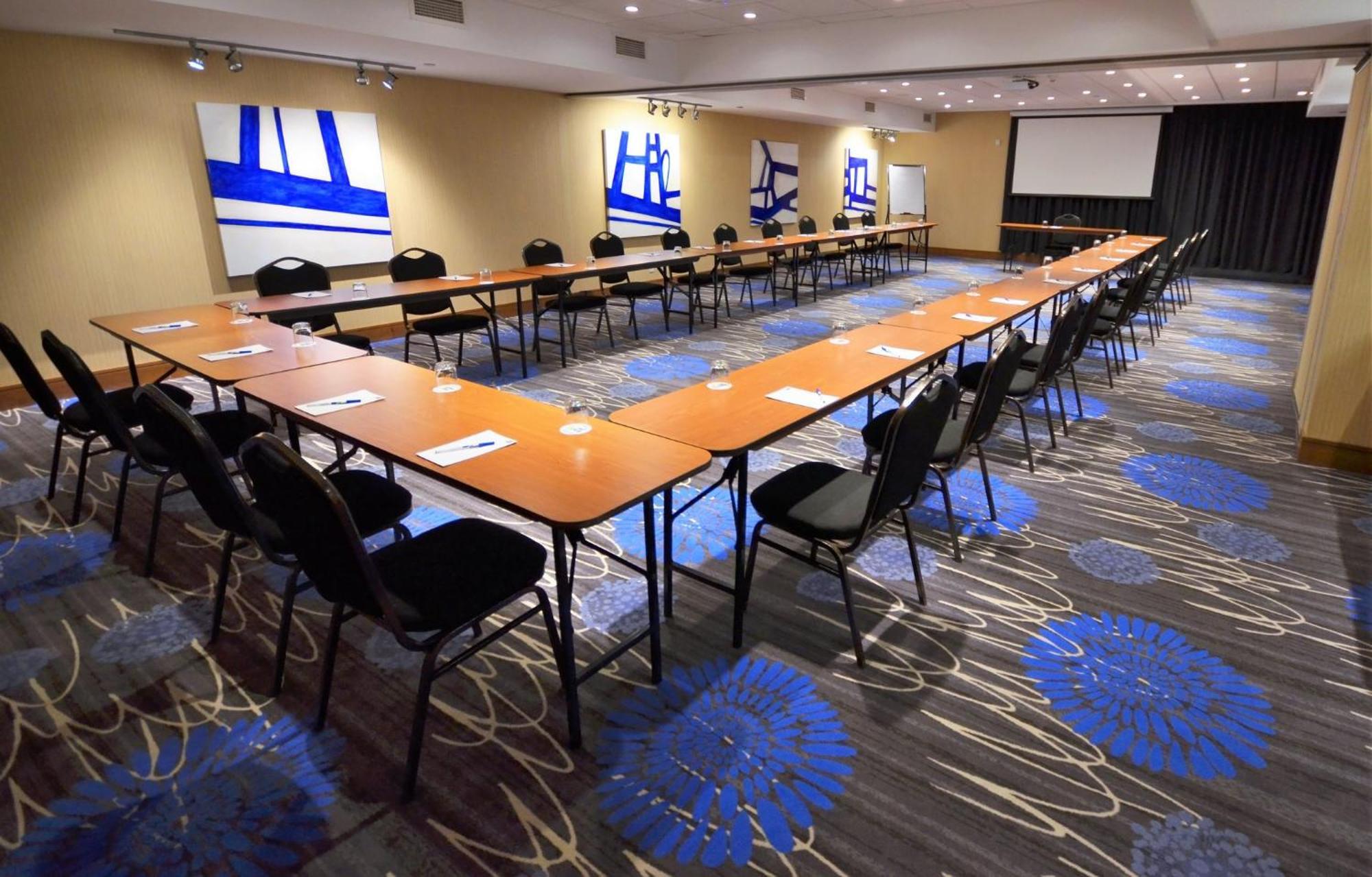 Holiday Inn Express Hotel & Suites Saint - Hyacinthe By Ihg Esterno foto