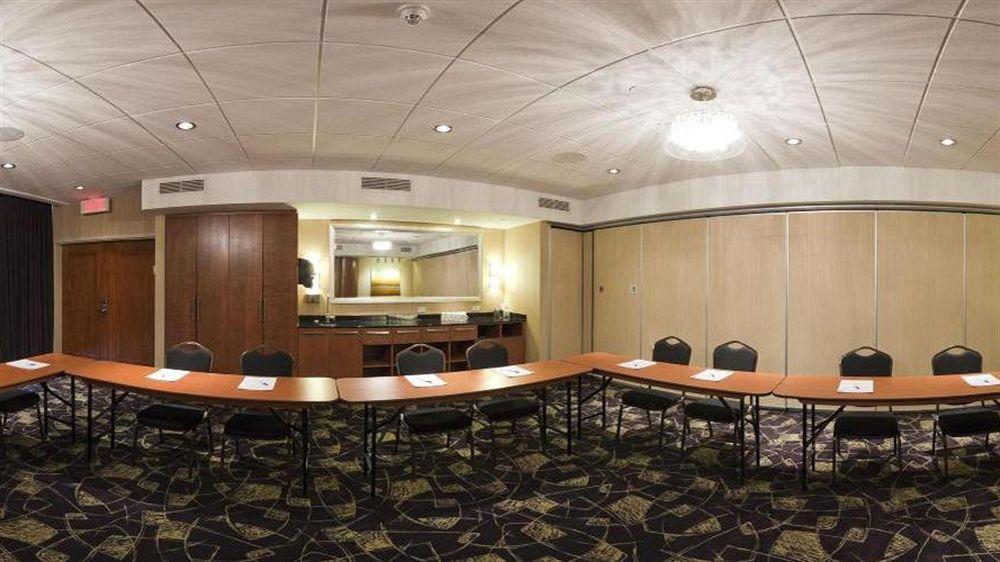 Holiday Inn Express Hotel & Suites Saint - Hyacinthe By Ihg Esterno foto
