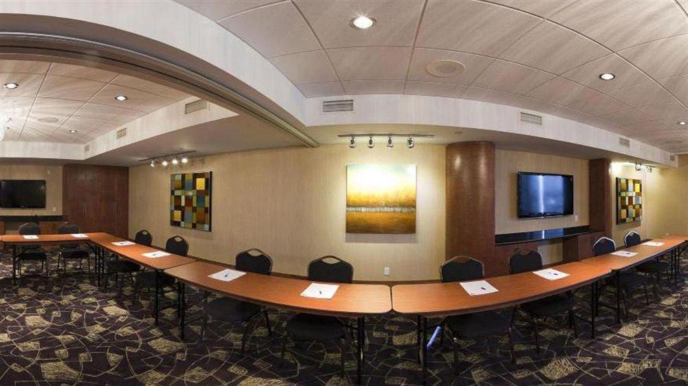 Holiday Inn Express Hotel & Suites Saint - Hyacinthe By Ihg Esterno foto