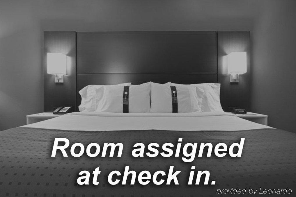 Holiday Inn Express Hotel & Suites Saint - Hyacinthe By Ihg Esterno foto